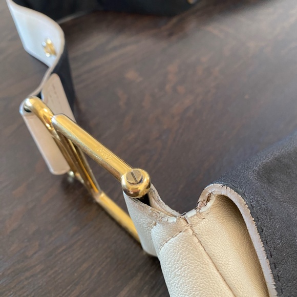 Chloe "Vanessa" Leather Shoulder Bag - Picture 6 of 9